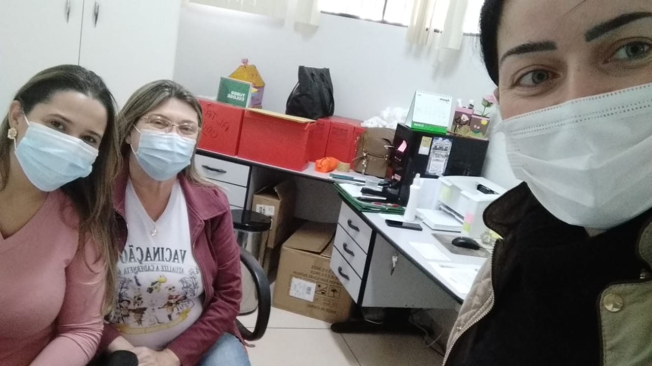Enfermeiras da Vigilância epidemiológica que atuam na ação extensionista em Amaporã